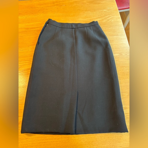 Lined Wool Vintage Black Pencil Skirt (union made) - Picture 2 of 9